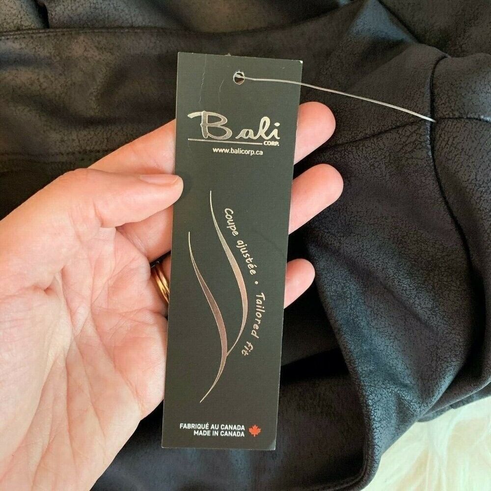 Bali Corp. Pants Women 10 Black Faux Leather Stretch Elastic Waist Slim Leg NWT - Picture 5 of 5